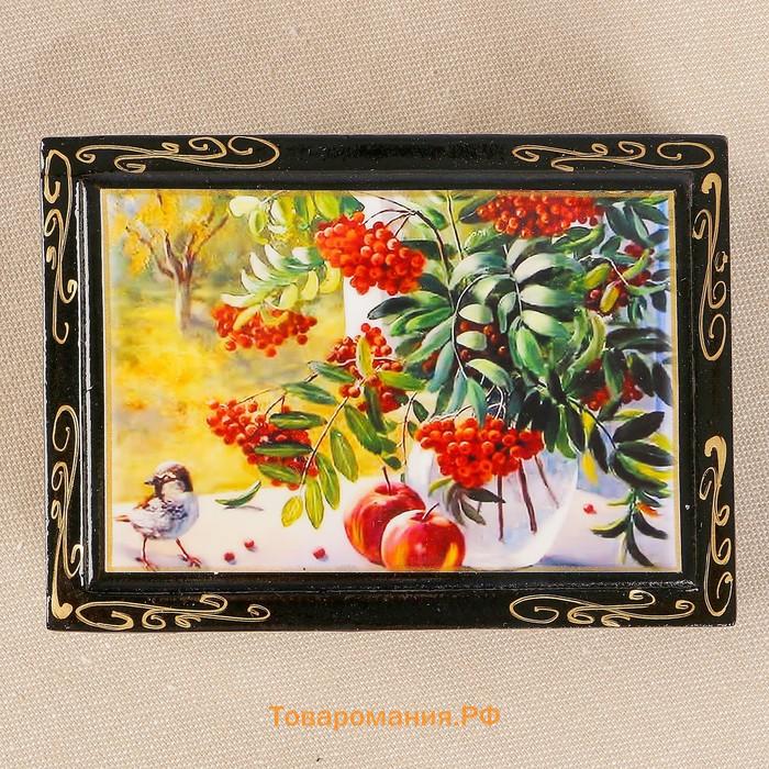 Шкатулка для украшений «Рябина на окне», 7.5×10 см, лаковая миниатюра