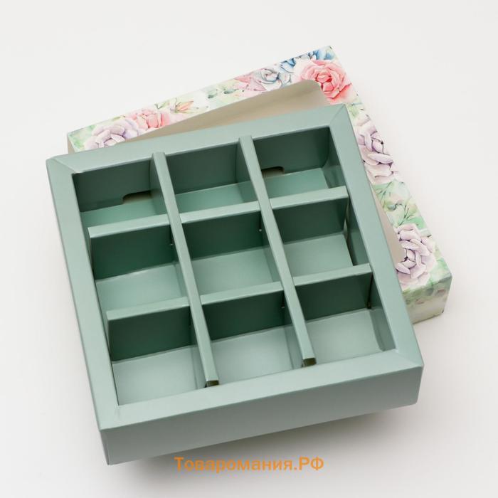 Коробка под 9 конфет с обечайкой Rose с окном, 14.5×14.5×3.5 см
