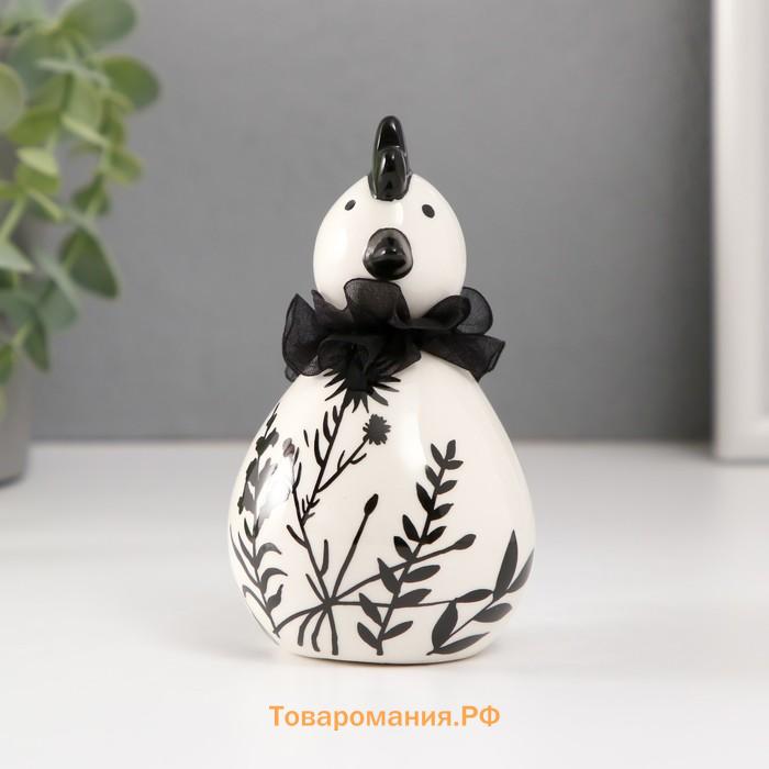Фигурка керамика «Цыплёнок. Разнотравье», бело-чёрный, 10×6.6×11.6 см